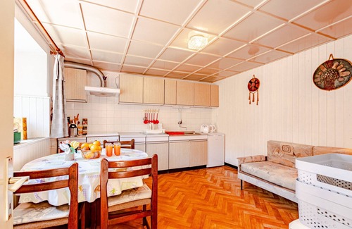 Zrnovo Apartment | Two bedroom apartment with terrace Žrnovo, Korčula (A-9239-a)