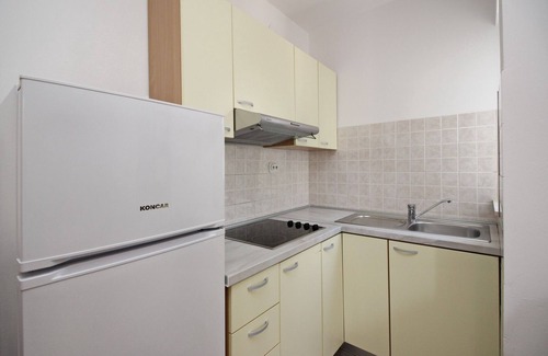 Baska Apartment | Two bedroom apartment with terrace Baška, Krk (A-18716-a)