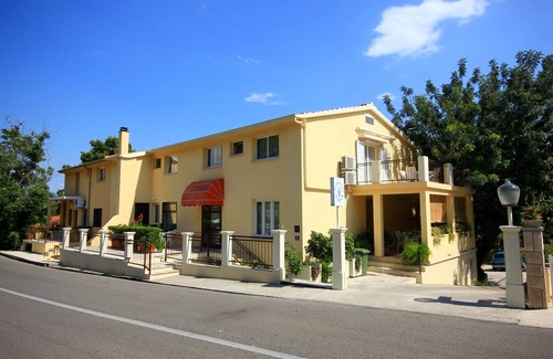 Orebic Apartment | Two bedroom apartment with terrace and sea view Orebić, Pelješac (A-275-d)
