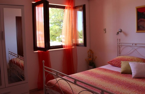 Sveta Nedjelja Apartment | Two bedroom apartment with terrace and sea view Sveta Nedilja, Hvar (A-110-a)