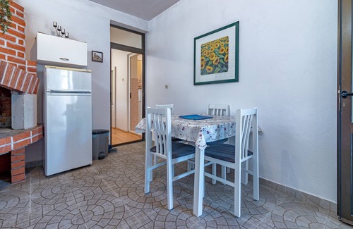 Island Hvar Apartment | Two bedroom apartment with terrace Jelsa, Hvar (A-134-c)