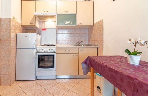 Island Hvar Apartment | Two bedroom apartment with terrace Jelsa, Hvar (A-134-c)