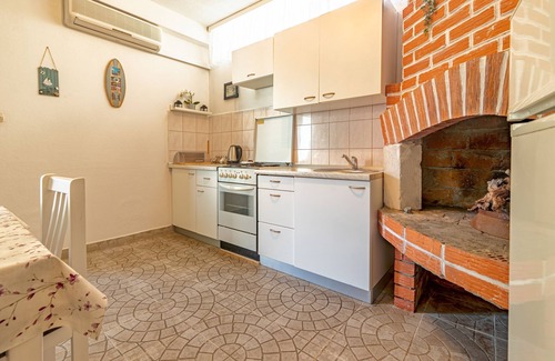 Island Hvar Apartment | Two bedroom apartment with terrace Jelsa, Hvar (A-134-c)