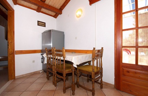 Ivan Dolac Apartment | Two bedroom apartment with terrace Ivan Dolac, Hvar (A-8711-c)