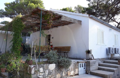 Kobas Apartment | Two bedroom apartment with terrace Cove Blaca, Mljet (A-4899-a)