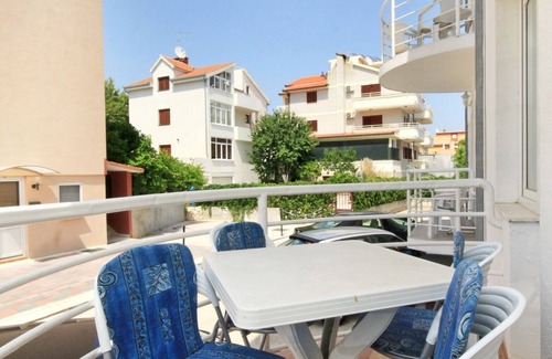 Businci Apartment | Two bedroom apartment with balcony Rastići, Čiovo (A-6863-e)