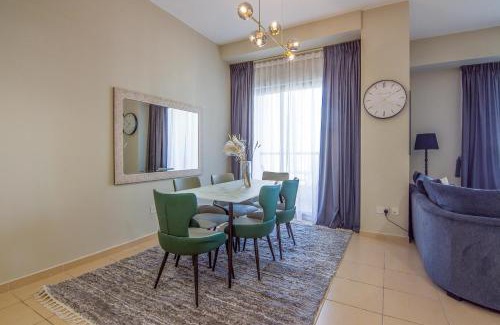 Dubai Marina Apartment | Two-Bedroom Apartment with Balcony in Shams 4, JBR