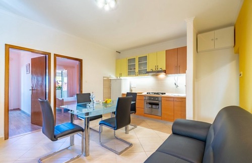 Zavalatica Apartment | Two bedroom apartment with terrace and sea view Zavalatica, Korčula (A-547-a)