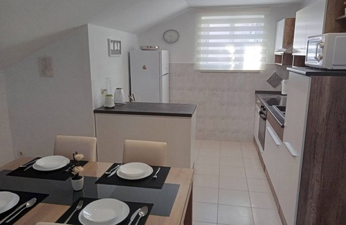 Island Dugi Otok Apartment | Two bedroom apartment with terrace and sea view Sali, Dugi otok (A-8154-a)