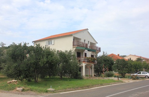 Kraj Apartment | Two bedroom apartment with terrace and sea view Kraj, Pašman (A-8502-a)