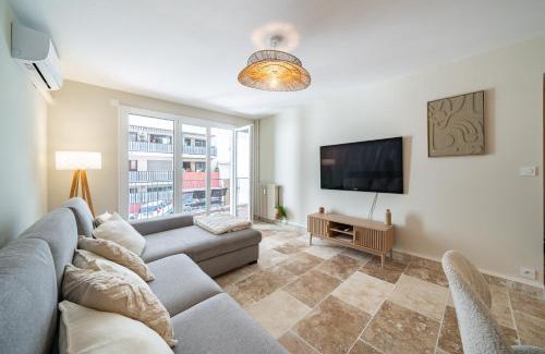 Prado - Republique Apartment | Two Bedroom Appartment - Cannes