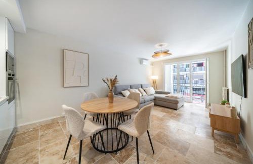 Prado - Republique Apartment | Two Bedroom Appartment - Cannes