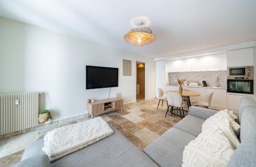 Prado - Republique Apartment | Two Bedroom Appartment - Cannes