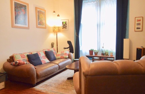 Edinburgh Apartment | Two Bedroom Flat in Meadowbank Sleeps 4