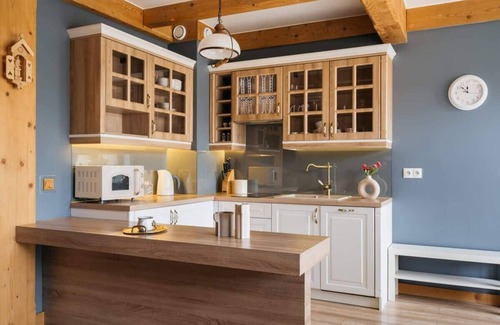 Zakopane Apartment | Two-bedroom mountain view apartment in Zakopane