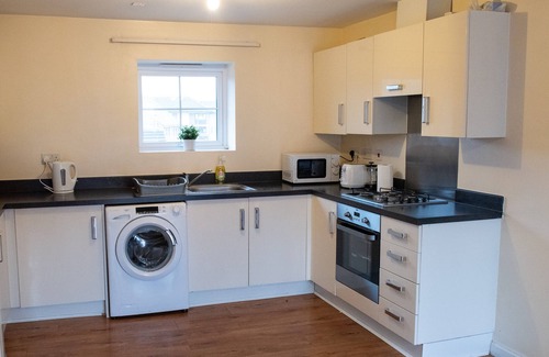 Smethwick Apartment | Two-bedroom semi-detached family house in Smethwick, Birmingham.