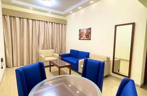 Al Mankhool Apartment | Two bedroom serviced apartment with all amenities for short term rental in Al Mankhool area
