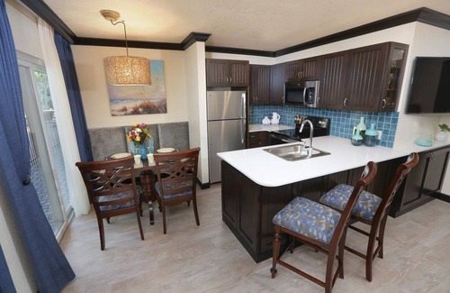 Cocoa Beach Condo | Two Bedroom Signature Condo, Cocoa Beach, Florida (2064213)