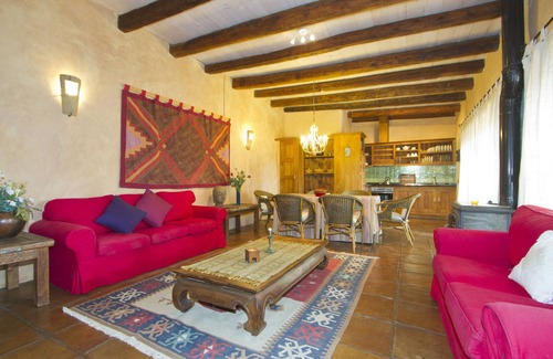 San Bartolome Villa | Two Bedroom villa , Unique, cozy, private garden, warm, family type