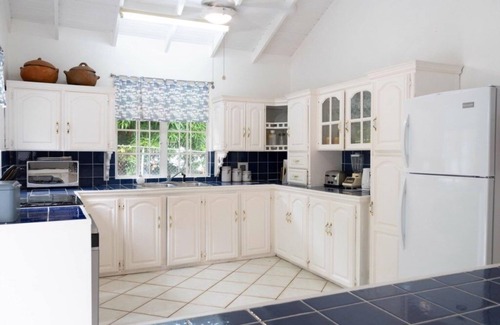 Bois d'Orange Villa | Two Bedroom Villa with Private Pool Near to Beaches - Date House 2 Villa by RedAwning
