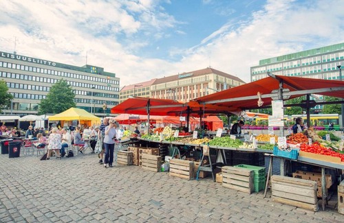 Alppiharju Apartment | Two bedrooms & balcony in trendy Kallio
