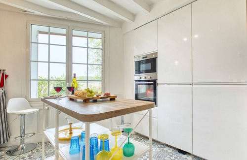 Allemans House | Two Charming Houses with Pool, and Beautiful Surroundings: WherenAuthenticity Meets Modern Comfort