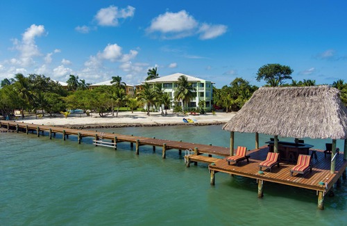 Cocoplum Condo | 'Two Cocos at the Plum' - First Floor Condo with Pier, Pool & Hot Tub