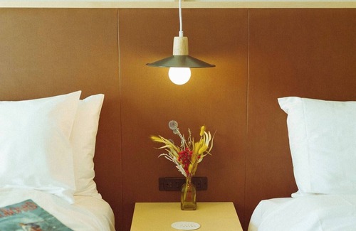 San Jacinto Hotel | Two Elegant Double Queen Suite Near Beach – Sand & Sea Luxury Stay