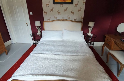 Newton Bed & Breakfast | Two gorgeous bedrooms in 4* B&B with open countryside views at Parkhead House