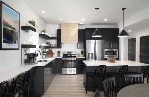 Hollister House | Two homes (sleeping 50) golf simulator, outdoor sauna, hot tub & fire table
