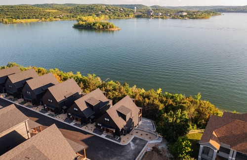 Hollister House | Two homes (sleeping 50) golf simulator, outdoor sauna, hot tub & fire table