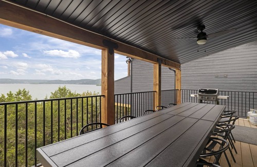 Hollister House | Two homes (sleeping 51) golf simulator, outdoor sauna, hot tub & fire table