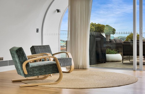 Bondi Beach Apartment | Two Level Penthouse with 180 Degree view of Bondi Beach
