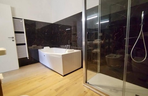 Asti Apartment | two-room 24 hhat