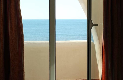 Anzio Apartment | Two-room apartment, large terrace, sea front, floor 1 (Pink)