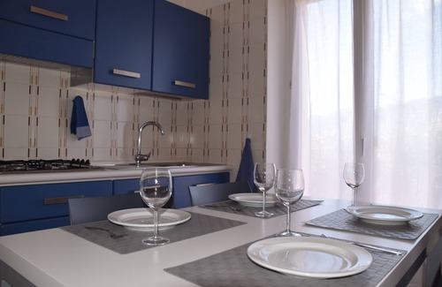 Malcesine Apartment | TWO ROOM .La Pergola central area,garden,swimming pool,parking,wi-fi,air cond