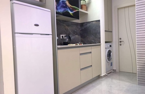 Bat Yam Apartment | Two Rooms Apartment by the Sea