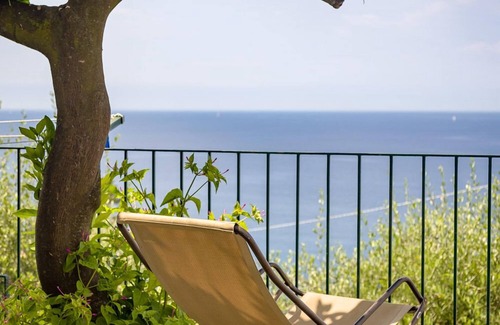 Sori Apartment | Two Rooms apartment with private garden, pool and sea view, next to the beach