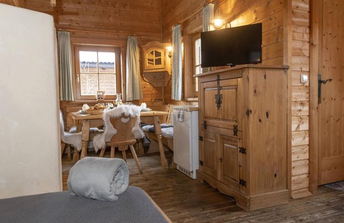 Niederau House | Two rustic chalets for small travel groups
