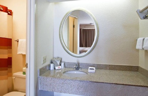 Bowmansville House | Two Spaces! Experience a Weekend of Fun! Pet-friendly, FREE Parking!