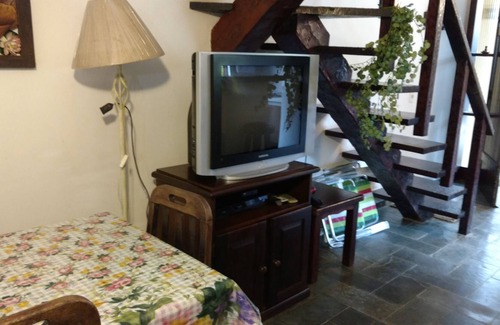 Barra do Sahy House | Two stories house Barra Do Sahy 2 bedrooms, pool, air conditioning, up to 6 people