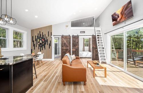 Bynum House | Two Tree Houses - Beehive & H20