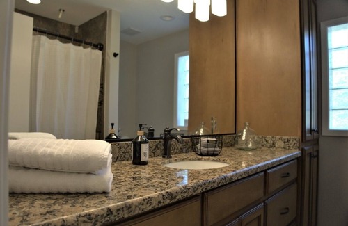 Los Fresnos House | Two Waterfront Homes in One!