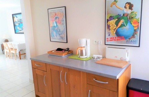 Quiberon House | Ty Lisa - 3 * village house, bright veranda opening onto large garden