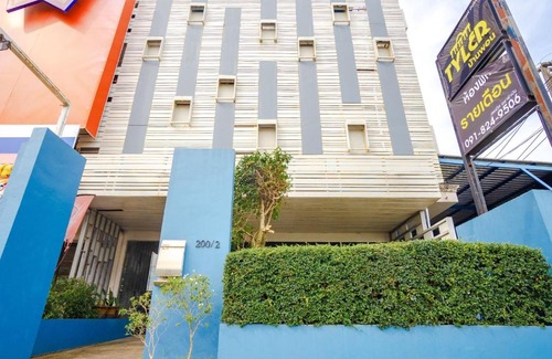 Si Sunthon Hotel | Tyler Banpon