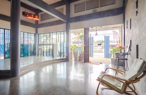 Si Sunthon Hotel | Tyler Banpon