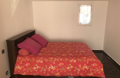 Fos-sur-Mer House | TYPE 1 Fos sur mer WEEKLY RENTAL