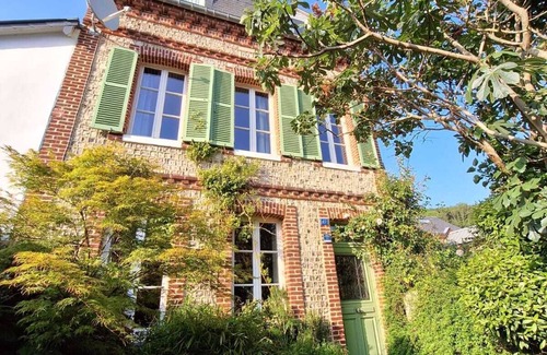 Yport Cottage | Typical house 400 m from the beach wifi sauna garden furniture barbecue