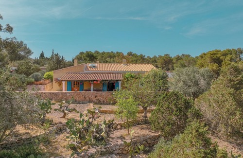 Formentera House | Typical house of Formentera with large garden and garden