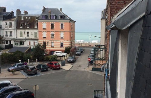 Mers-les-Bains House | Typical Mers-les-Bains villa, listed area 100 m from the beach